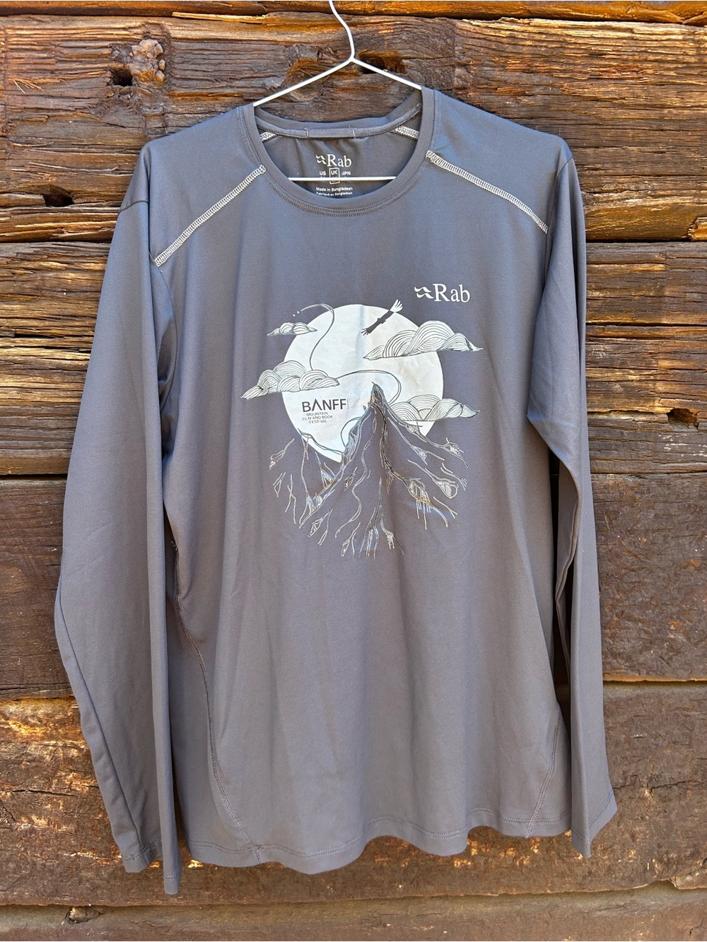 Men's Gray Long-Sleeve RAB Graphic Performance Shirt - medium